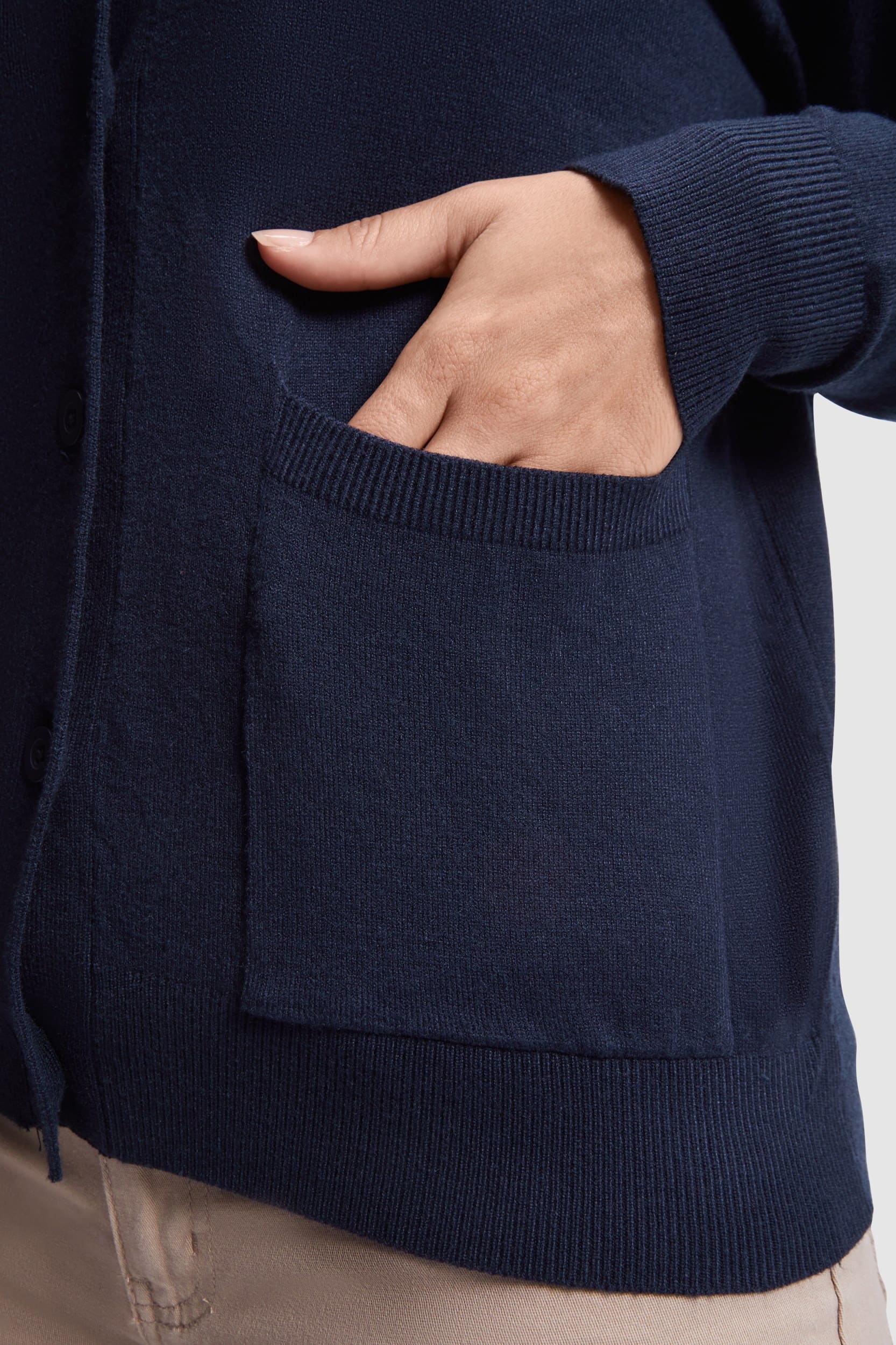 Cardigan Roly Explorer